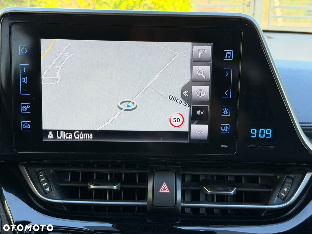 Toyota C-HR 1.2 Turbo Team Deutschland - 20
