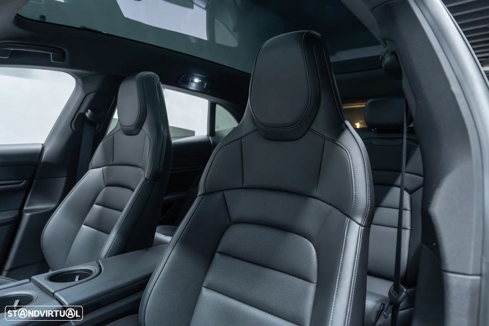 Porsche Taycan Sport Turismo Standard - 25