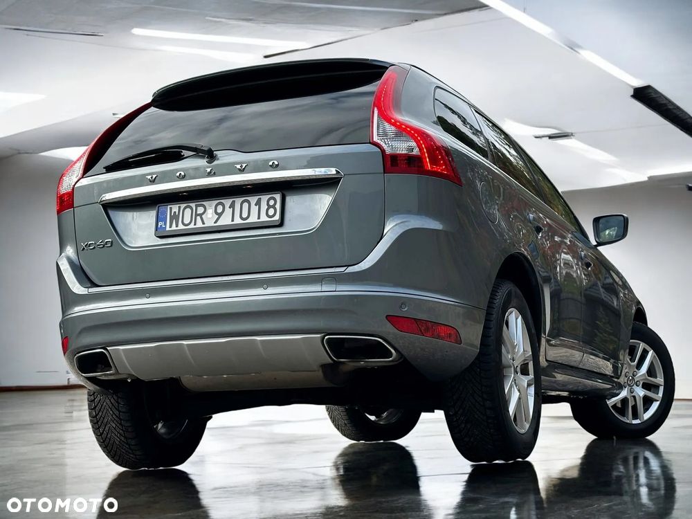 Volvo XC 60 D4 Momentum - 19