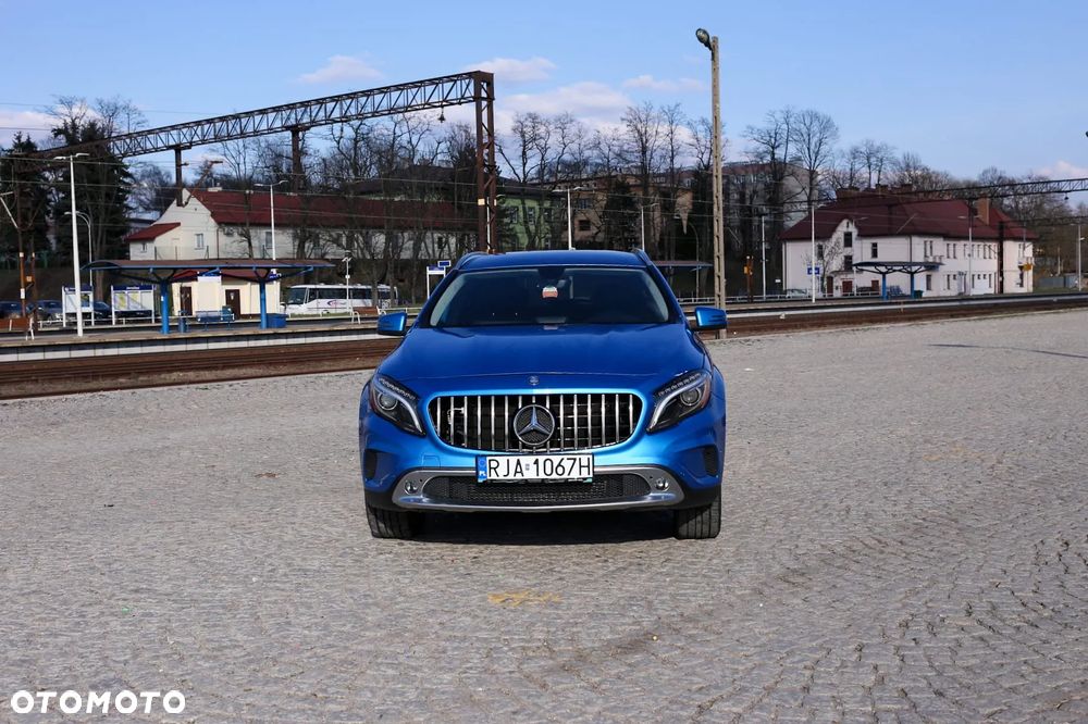 Mercedes-Benz GLA 250 4Matic 7G-DCT SCORE - 14