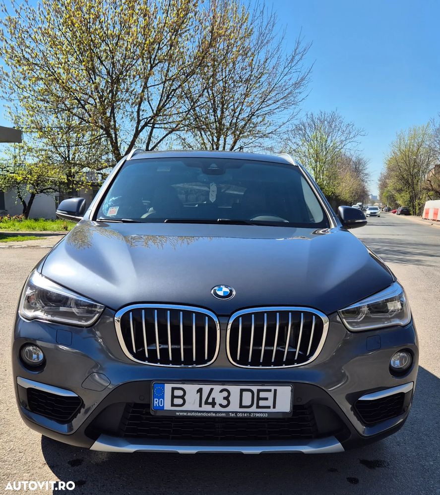 BMW X1 xDrive20i Aut. Sport Line - 2