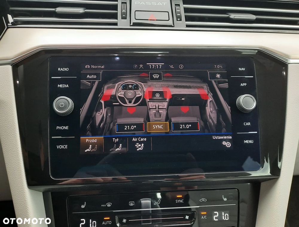 Volkswagen Passat 2.0 TDI Elegance DSG - 32