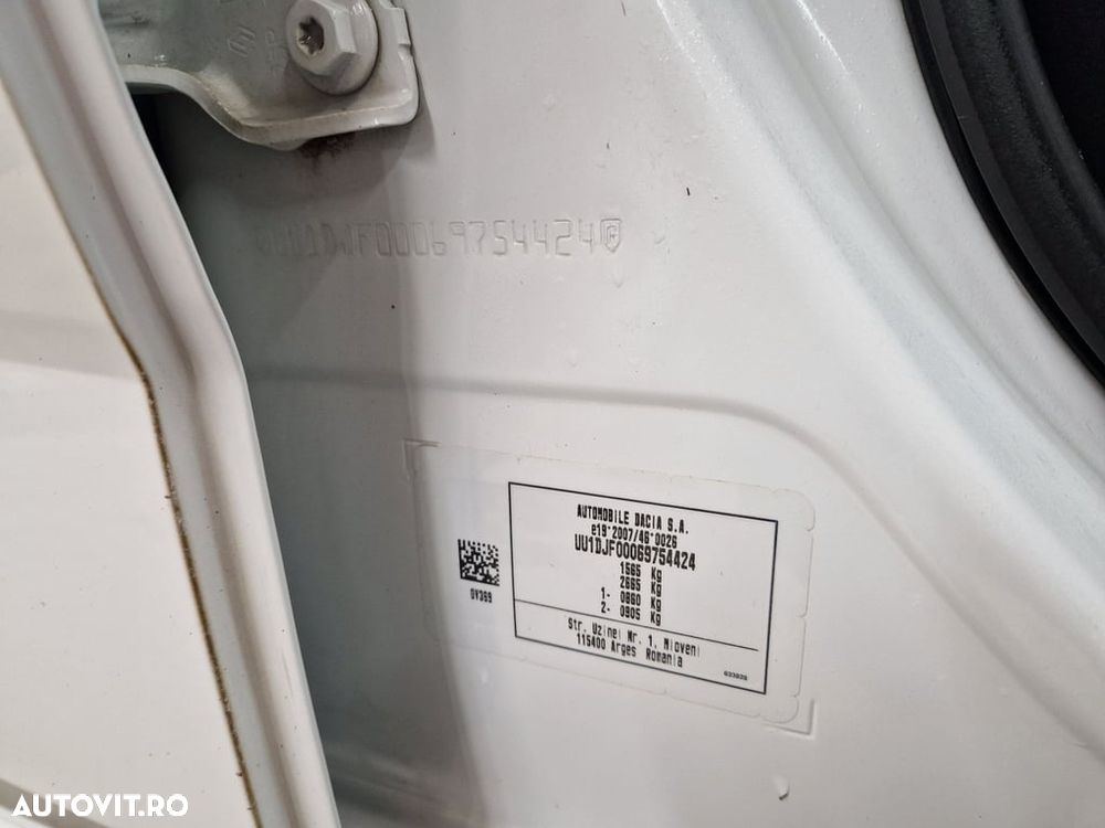 Dacia Logan TCe 90 MT6 Prestige - 16