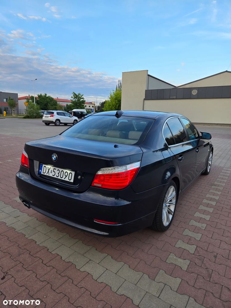 BMW Seria 5 525d - 4