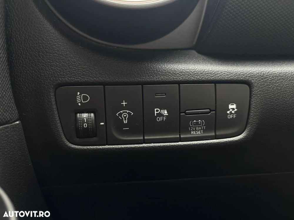 Hyundai KONA 1.6 GDI DCT Hybrid Advantage - 26