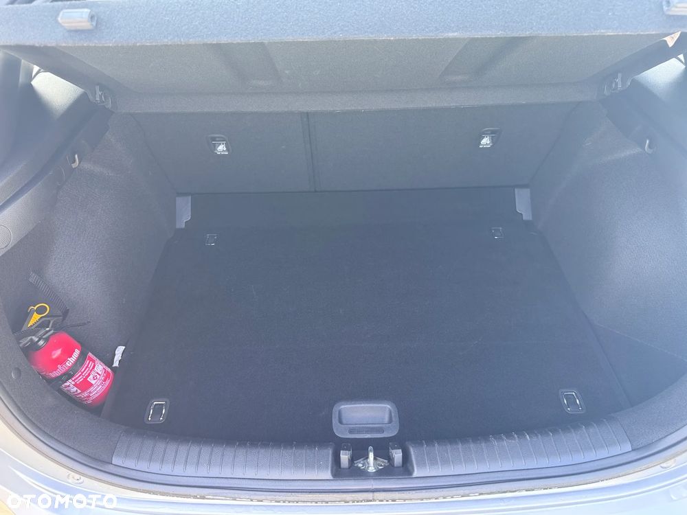 Kia Ceed 1.6 CRDi mHEV M - 9