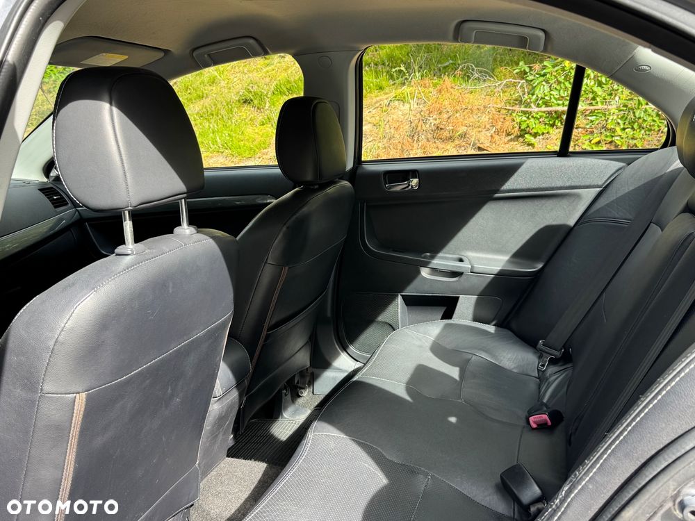 Mitsubishi Lancer 1.8 Instyle NAVI CVT - 11