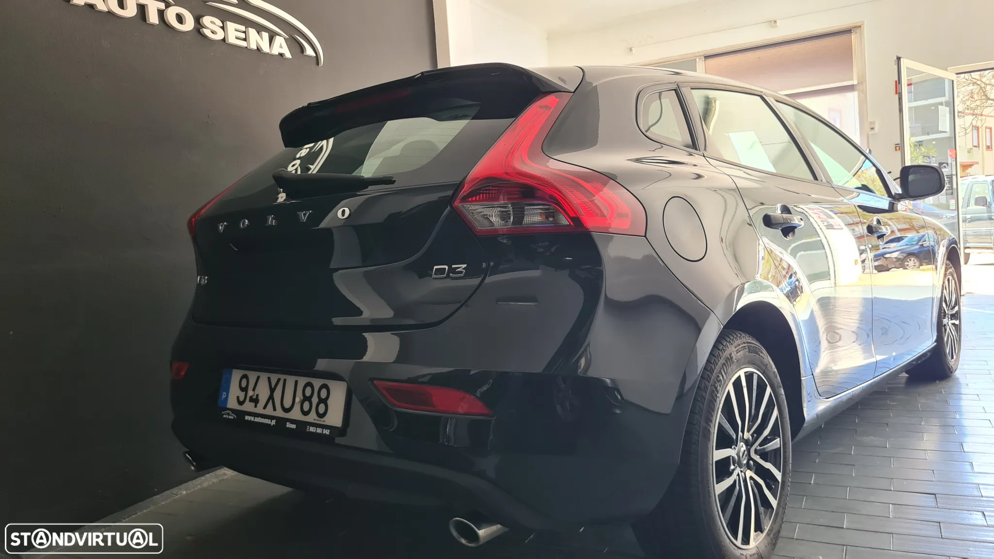 Volvo V40 2.0 D3 Momentum - 8