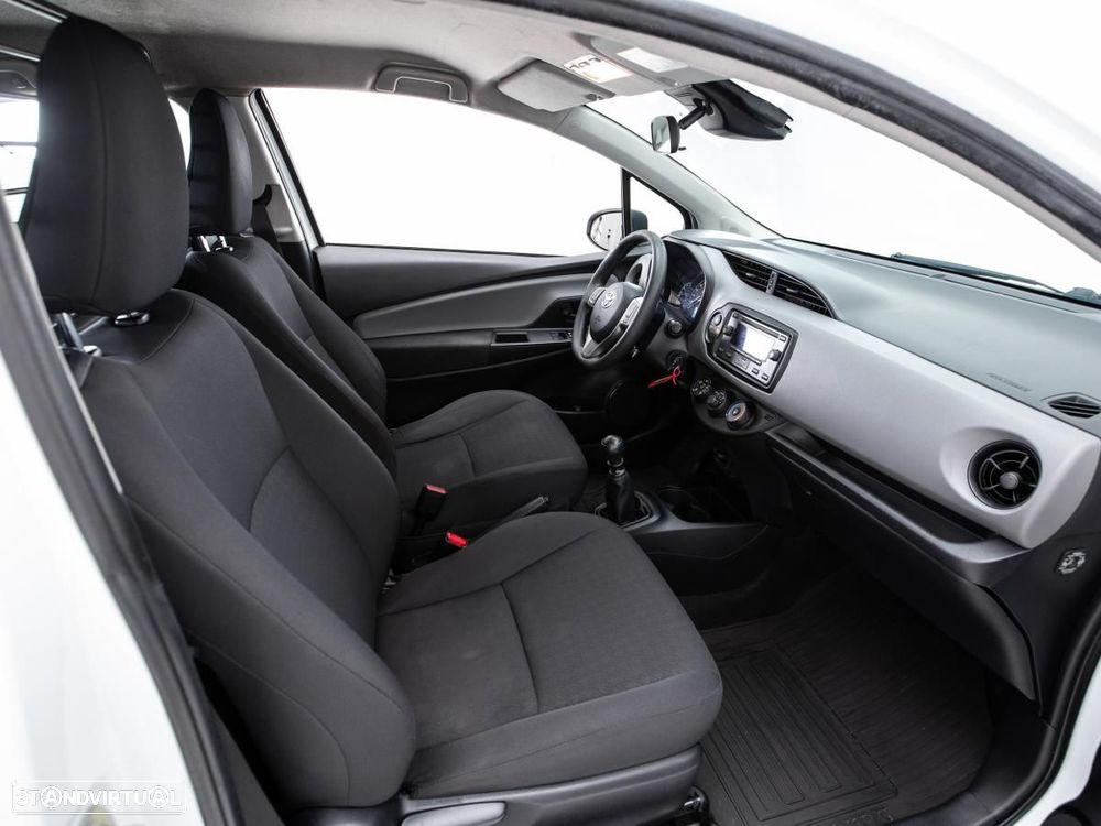 Toyota Yaris bizz 1.4 D-4D AC C/IVA - 9