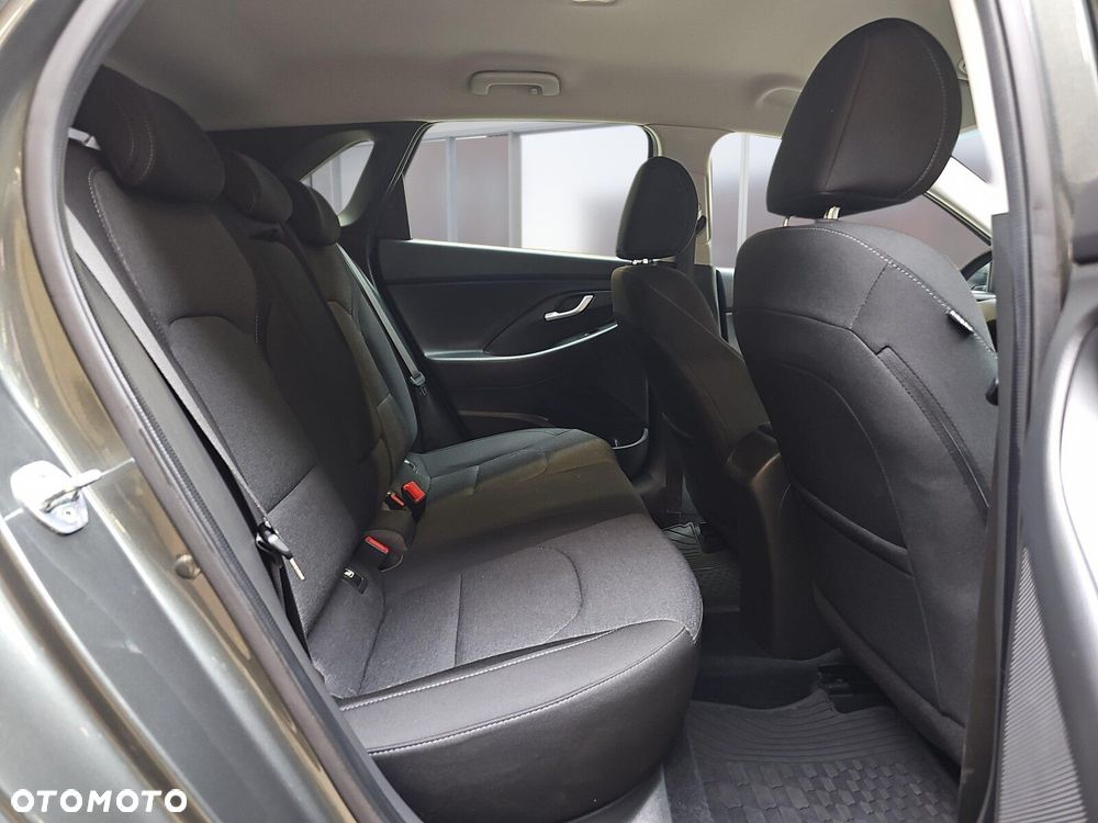 Hyundai i30 1.5 T-GDI 48V Comfort DCT - 12