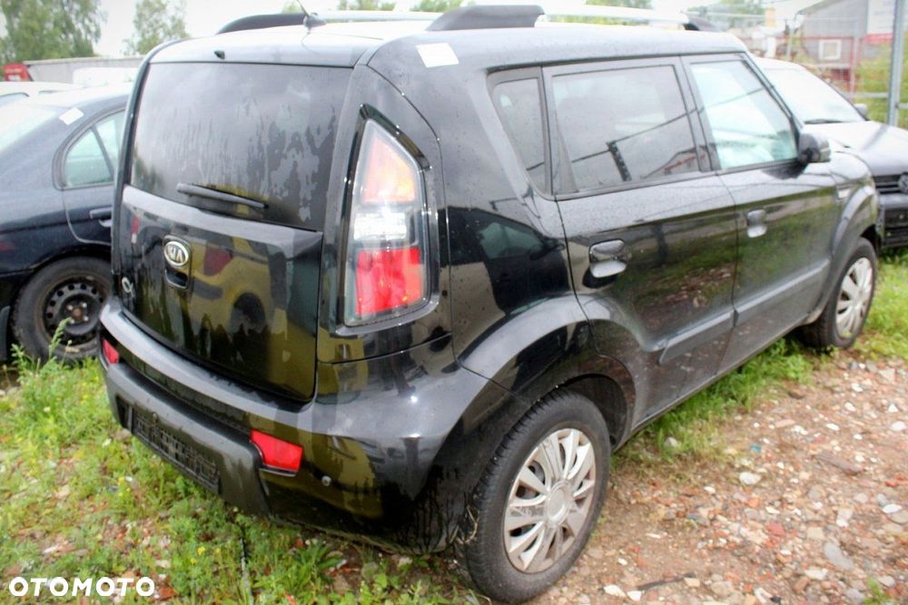 Kia Soul I AM 2009 1.6i G4FC Crossover 5-drzwi (MASKA, ZDERZAK, LAMPA, BŁOTNIK, DRZWI, SZYBA, FOTEL) - 5