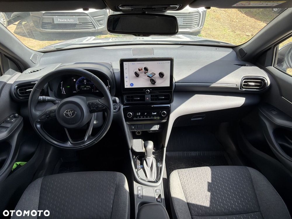 Toyota Yaris Cross - 17