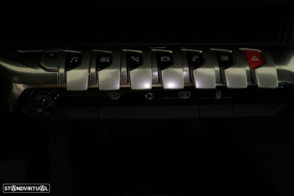 Peugeot 3008 1.6 Hybrid Allure e-EAT8 - 14