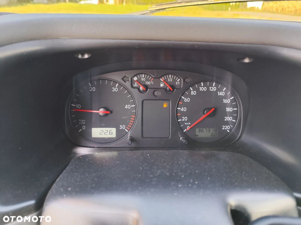 Volkswagen Transporter - 12