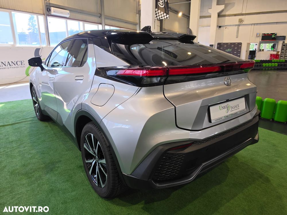 Toyota C-HR 1.8 Hybrid Team Deutschland - 7