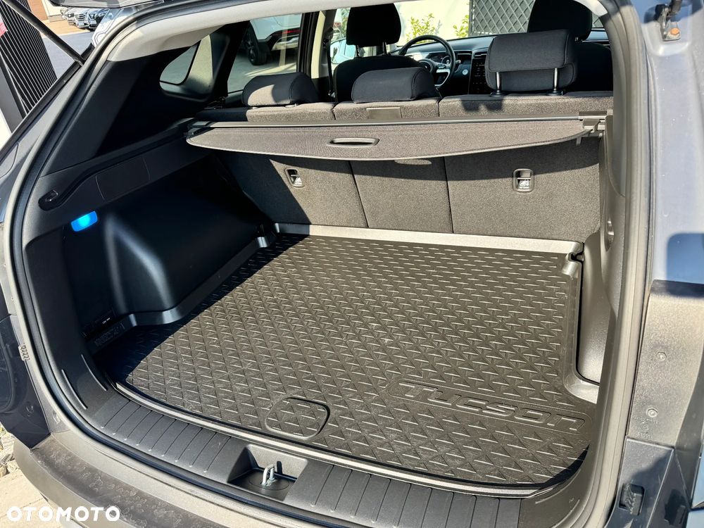 Hyundai Tucson 1.6 T-GDi 48V-Hybrid 2WD Trend - 24