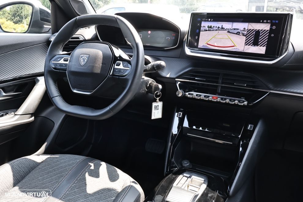 Peugeot 2008 1.2 Hybrid Allure e-DCS6 - 33