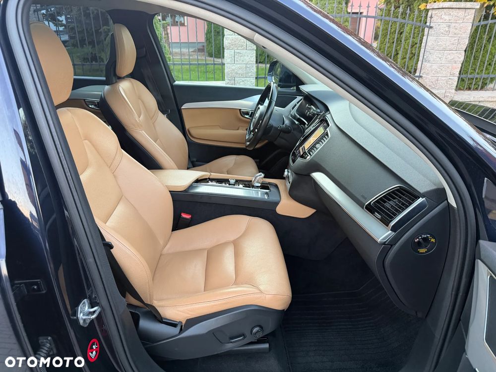 Volvo XC 90 - 15
