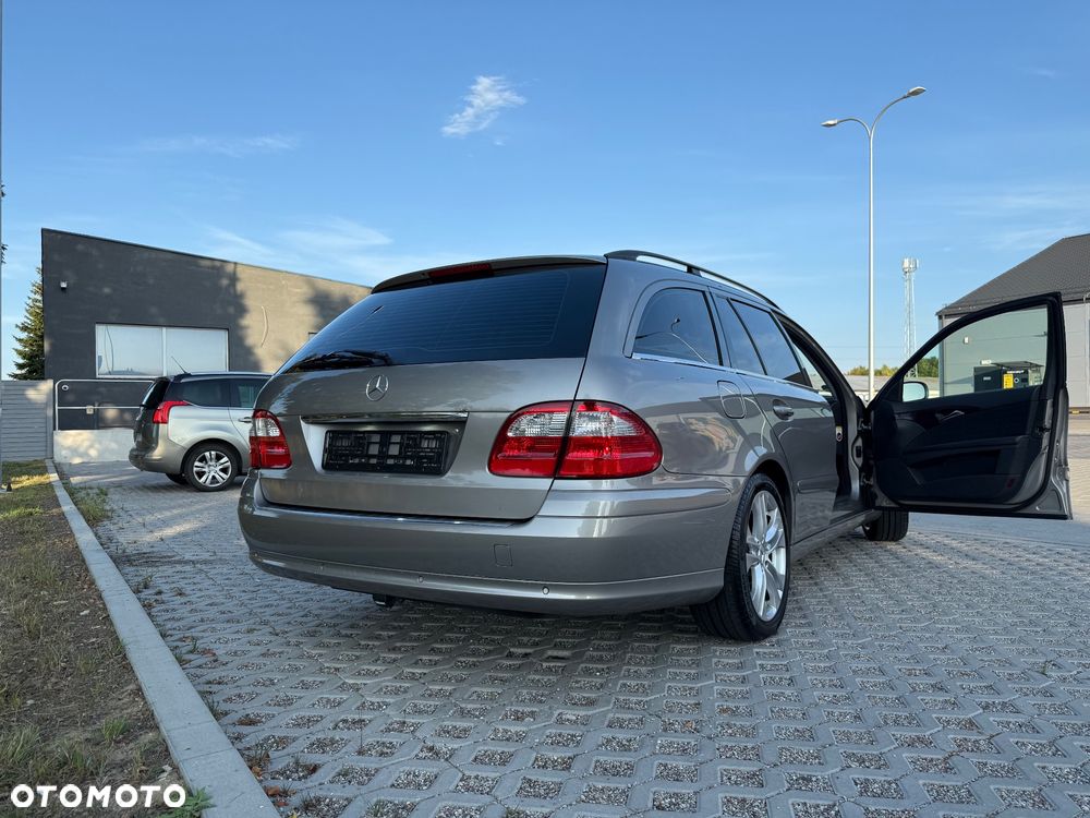 Mercedes-Benz Klasa E 200 Kompressor Automatik Classic - 7