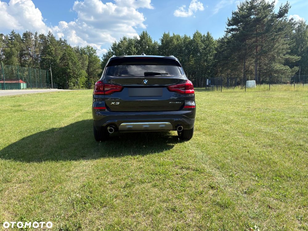 BMW X3 xDrive30e Luxury Line - 5