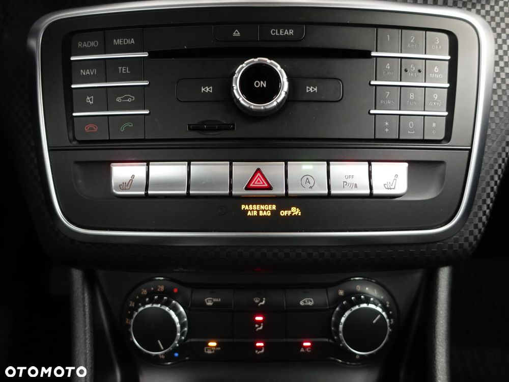 Mercedes-Benz Klasa A 180 (BlueEFFICIENCY) - 33