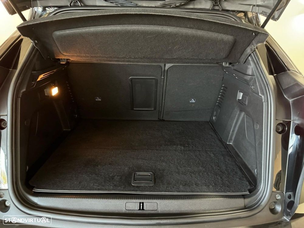 Peugeot 3008 1.6 Hybrid Allure Pack e-EAT8 - 24