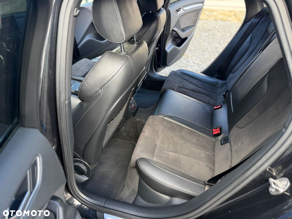Audi A3 Sportback 2.0 TDI (clean diesel) quattro S tronic S line Sportpaket - 8