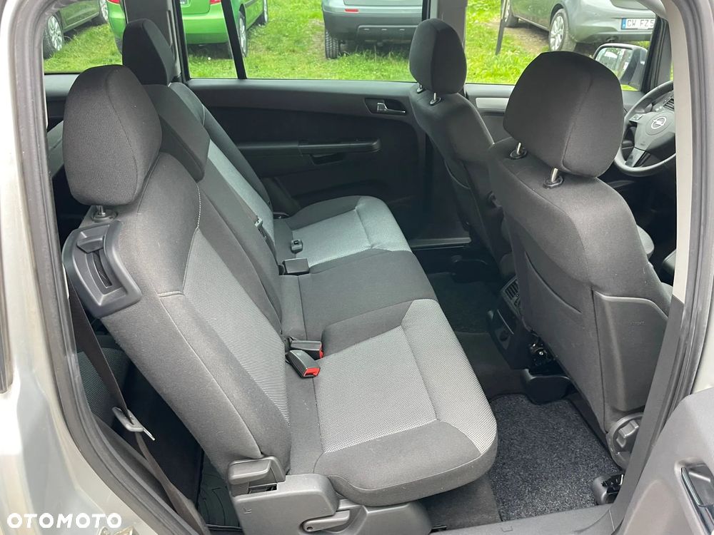 Opel Zafira 1.6 Cosmo EU5 - 14