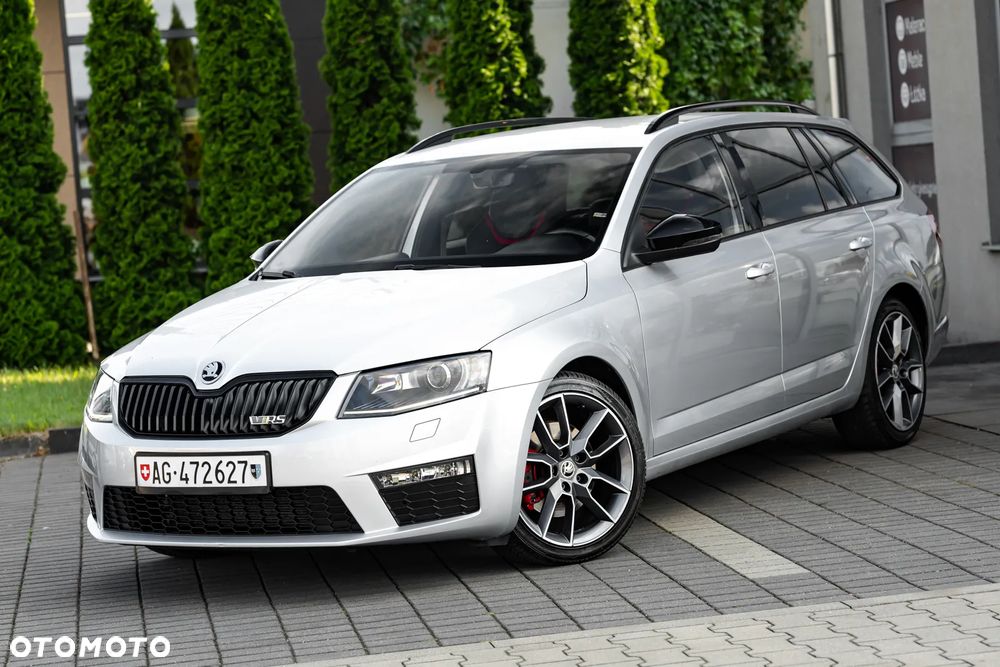 Skoda Octavia 2.0 TDI DSG RS - 2
