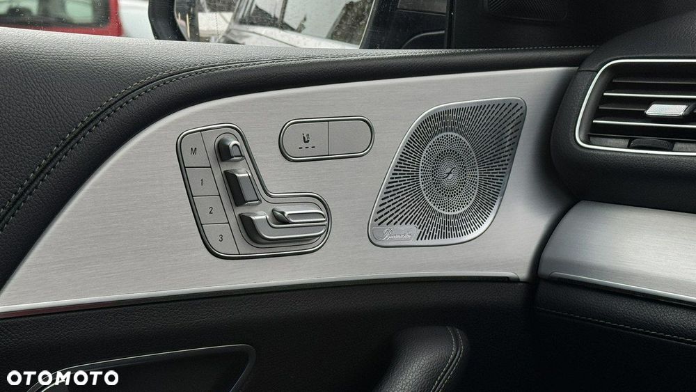 Mercedes-Benz GLS - 13