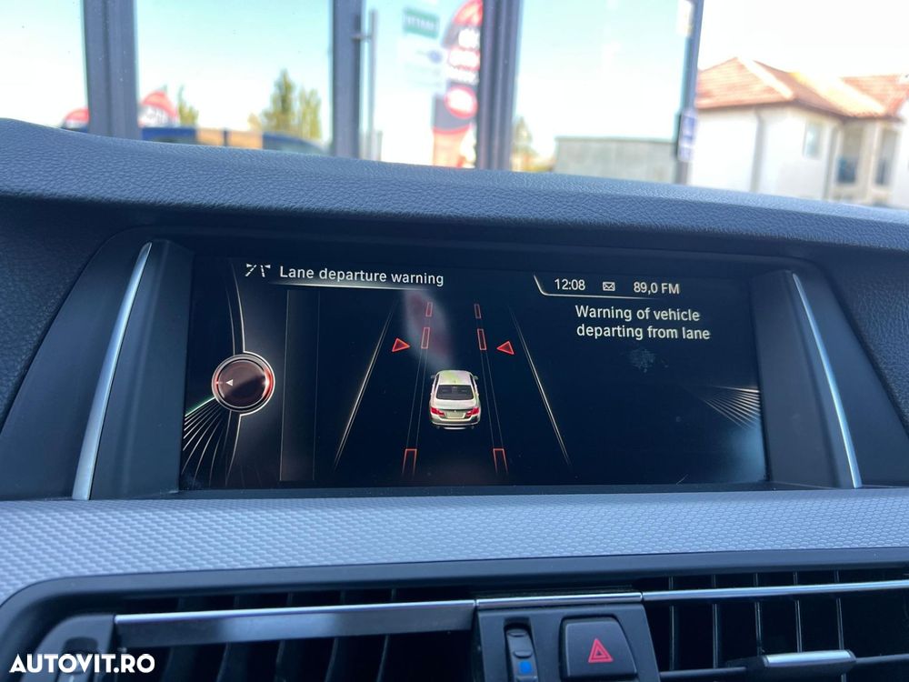 BMW Seria 5 535d xDrive AT - 39