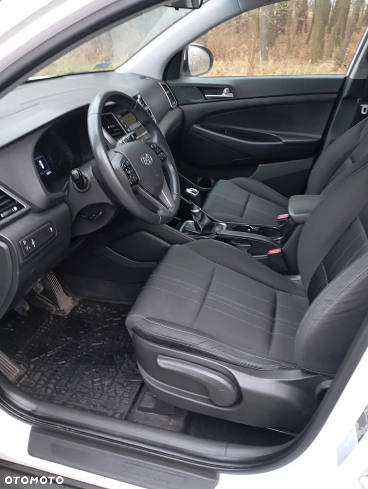 Hyundai Tucson 1.6 GDI BlueDrive Classic 2WD - 10