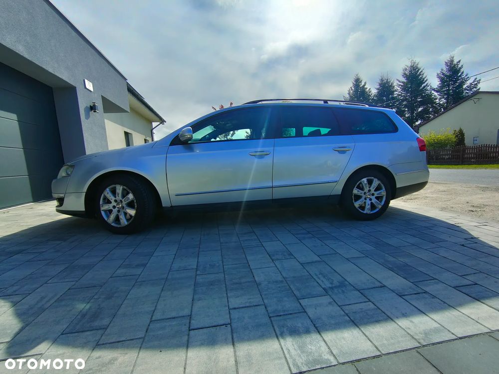 Volkswagen Passat - 2