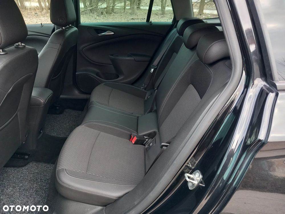 Opel Astra 1.6 D (CDTI) Start/Stop Innovation - 17