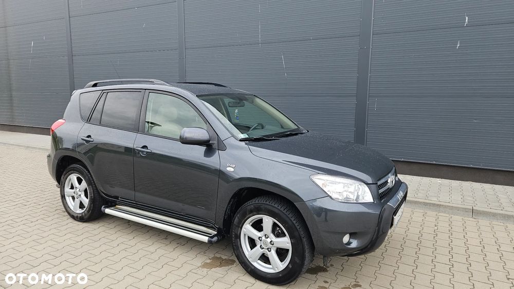 Toyota RAV4 2.2 D-4D Premium - 11