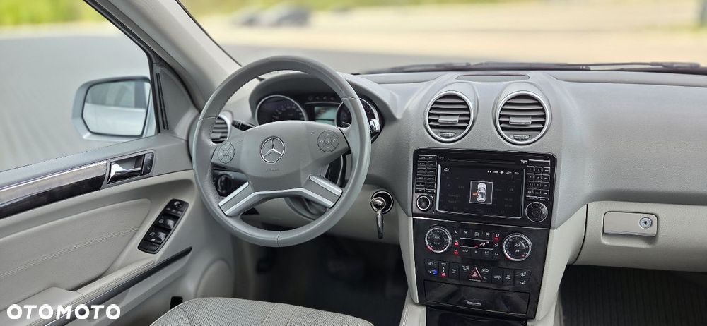 Mercedes-Benz ML 320 CDI 4Matic 7G-TRONIC DPF Edition 10 - 25
