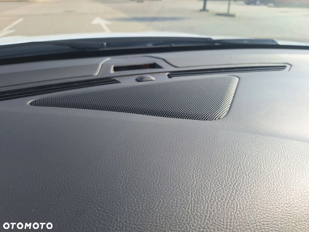 Ford Mondeo 2.0 EcoBlue Titanium - 39