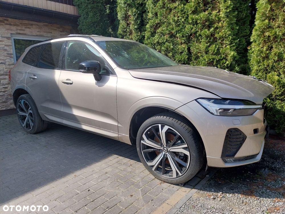 Volvo XC 60 B4 D Plus Dark - 2