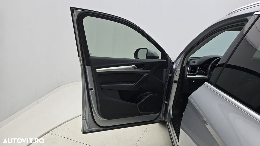 Audi Q5 2.0 40 TDI quattro S tronic Sport - 11