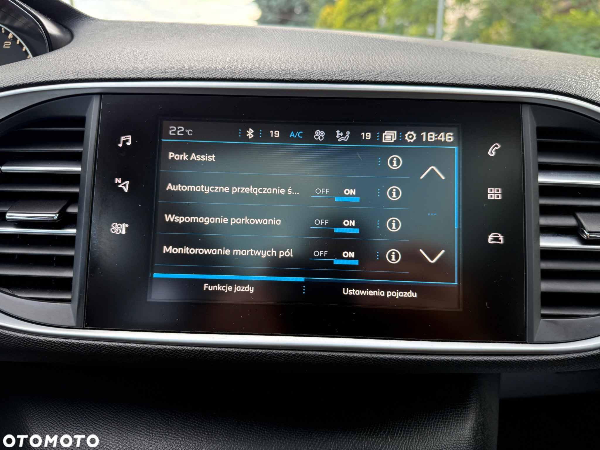 Peugeot 308 SW BlueHDi 120 EAT6 Stop & Start Allure - 31