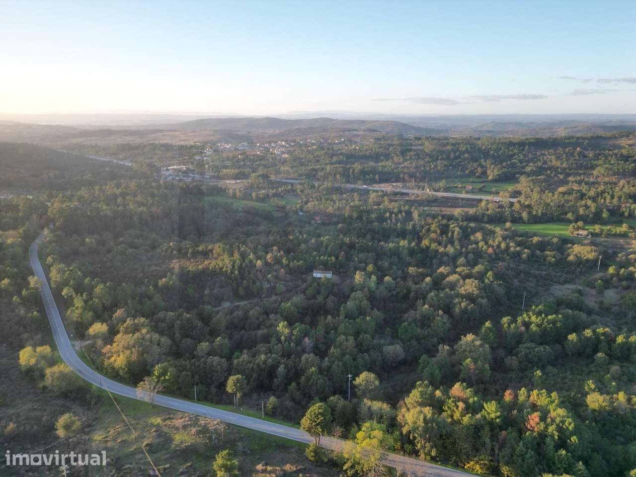 Lote com 400 m2 – Chãs de Tavares, Mangualde - Grande imagem: 4/16