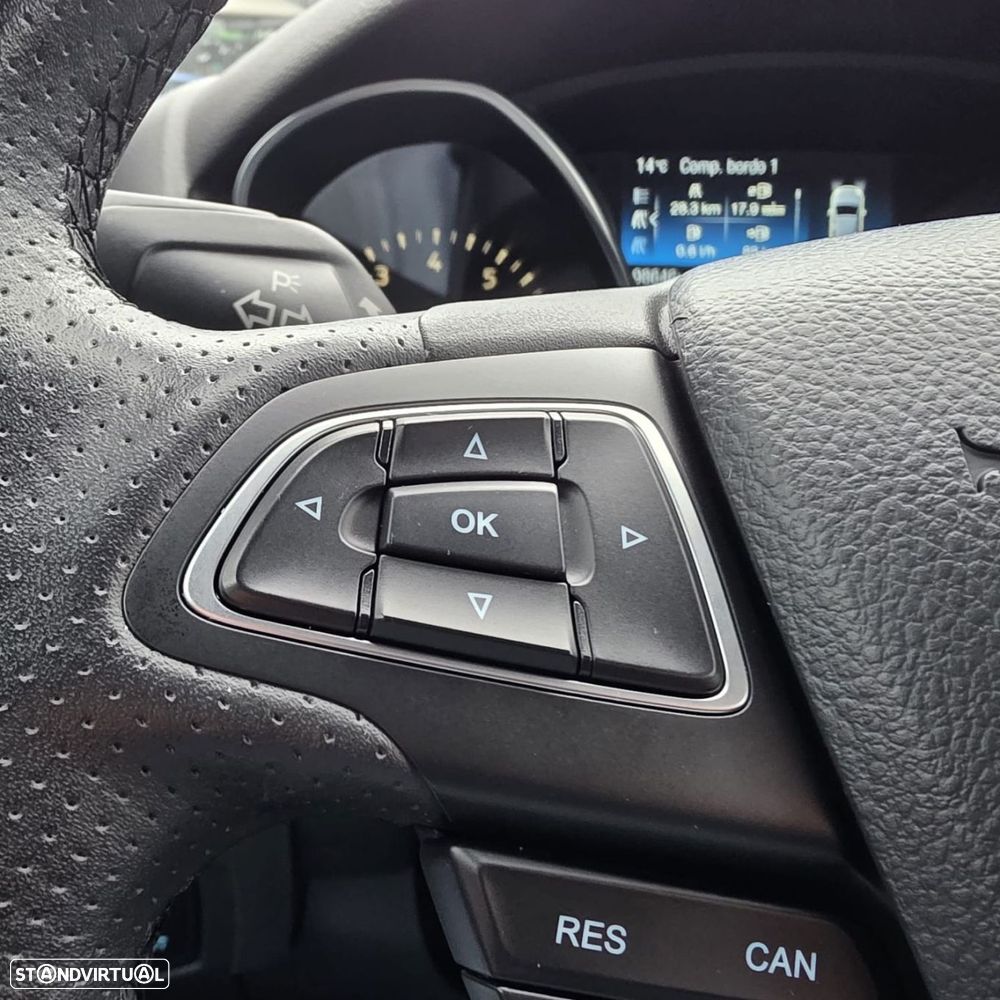 Ford Focus 1.0 EcoBoost ST-Line - 21