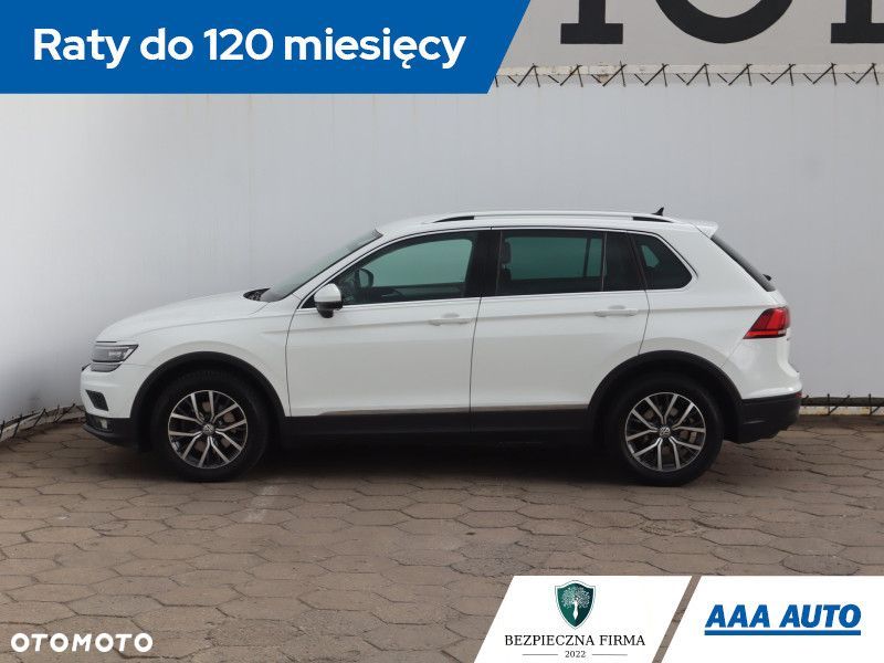 Volkswagen Tiguan - 4