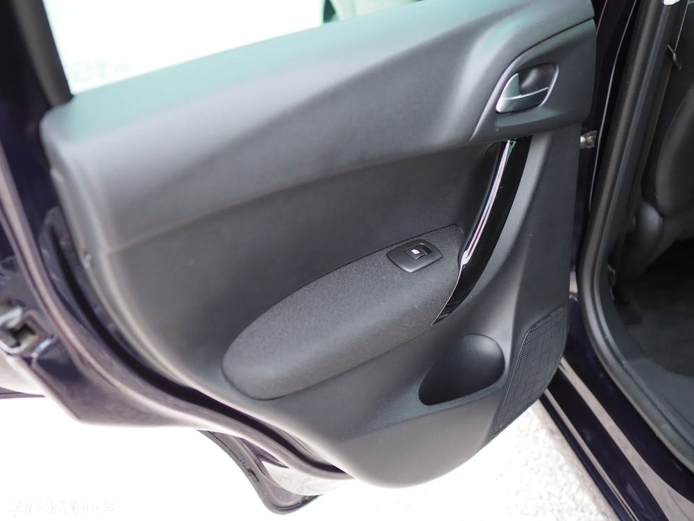 Citroën C3 Pure Tech VTi 82 Exclusive - 18