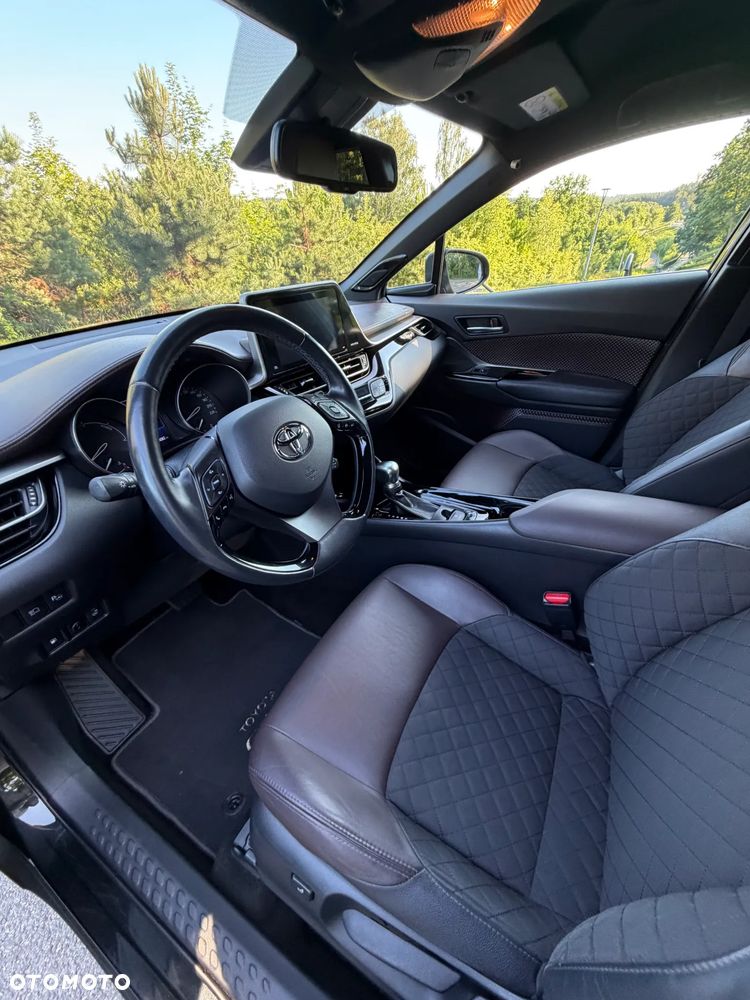 Toyota C-HR - 21