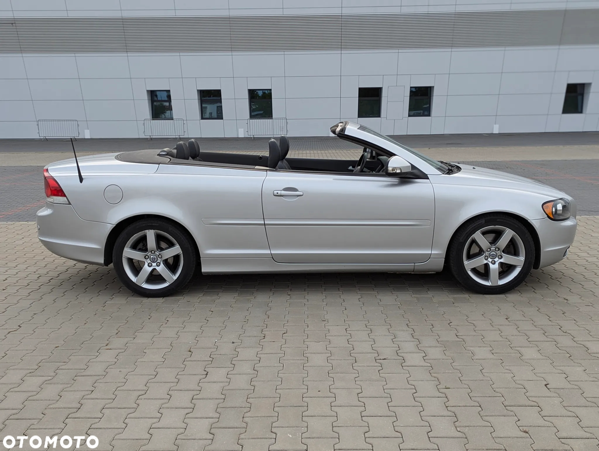 Volvo C70 2.4 Momentum - 3
