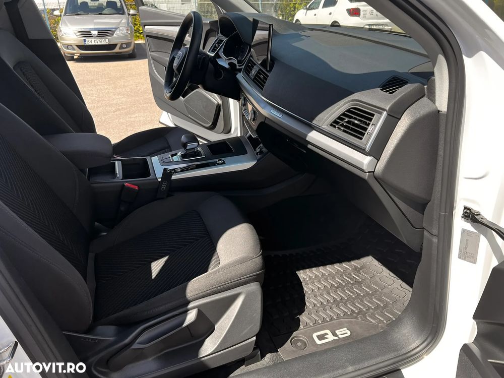 Audi Q5 40 TDI quattro S tronic MHEV Basic - 9