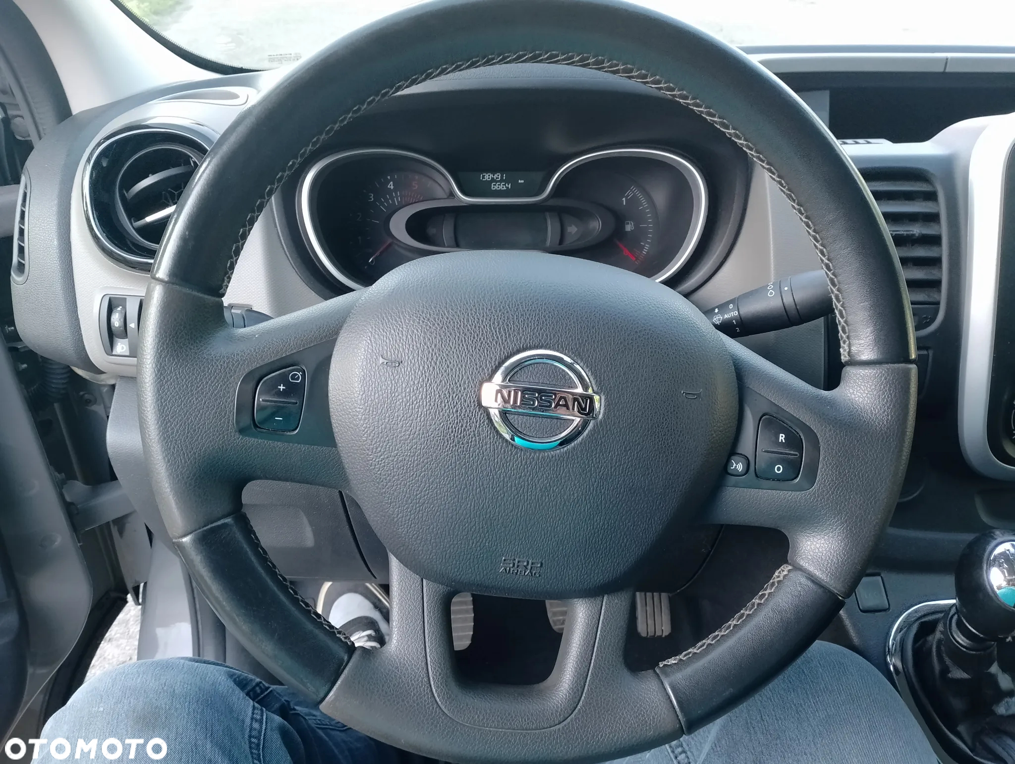 Nissan NV300 - 15