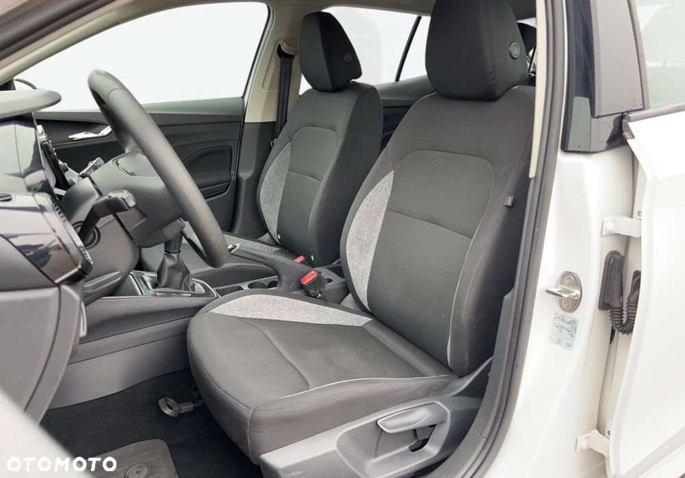 Skoda Fabia 1.0 TSI Active - 10