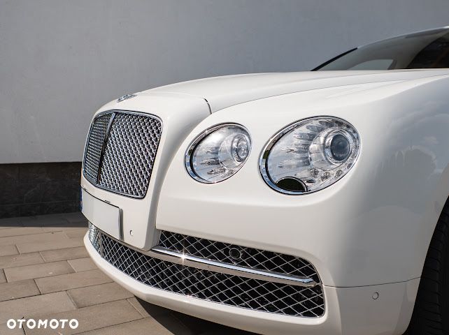 Bentley Flying Spur - 5